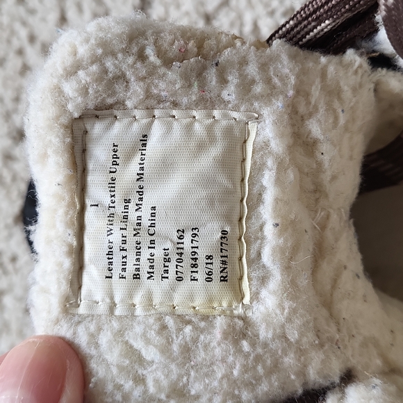 Boys Cat & Jack winter boots size 1 - Picture 6 of 6